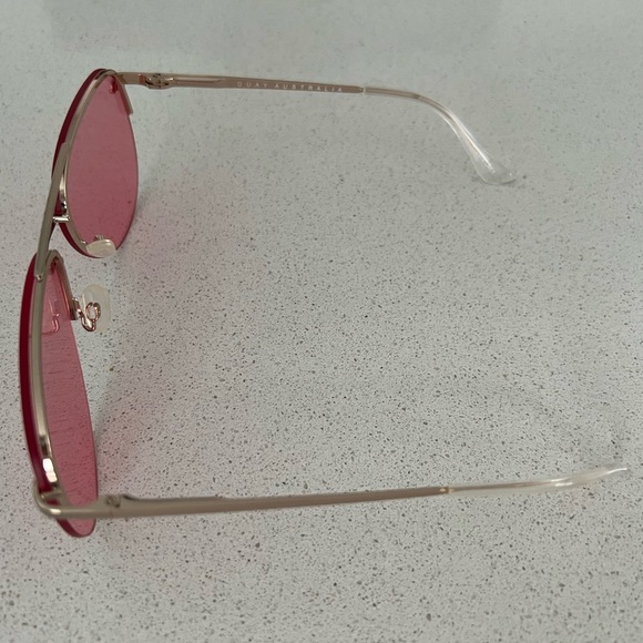 Quay Sunglasses The Playa pink Frameless aviators - Picture 5 of 9